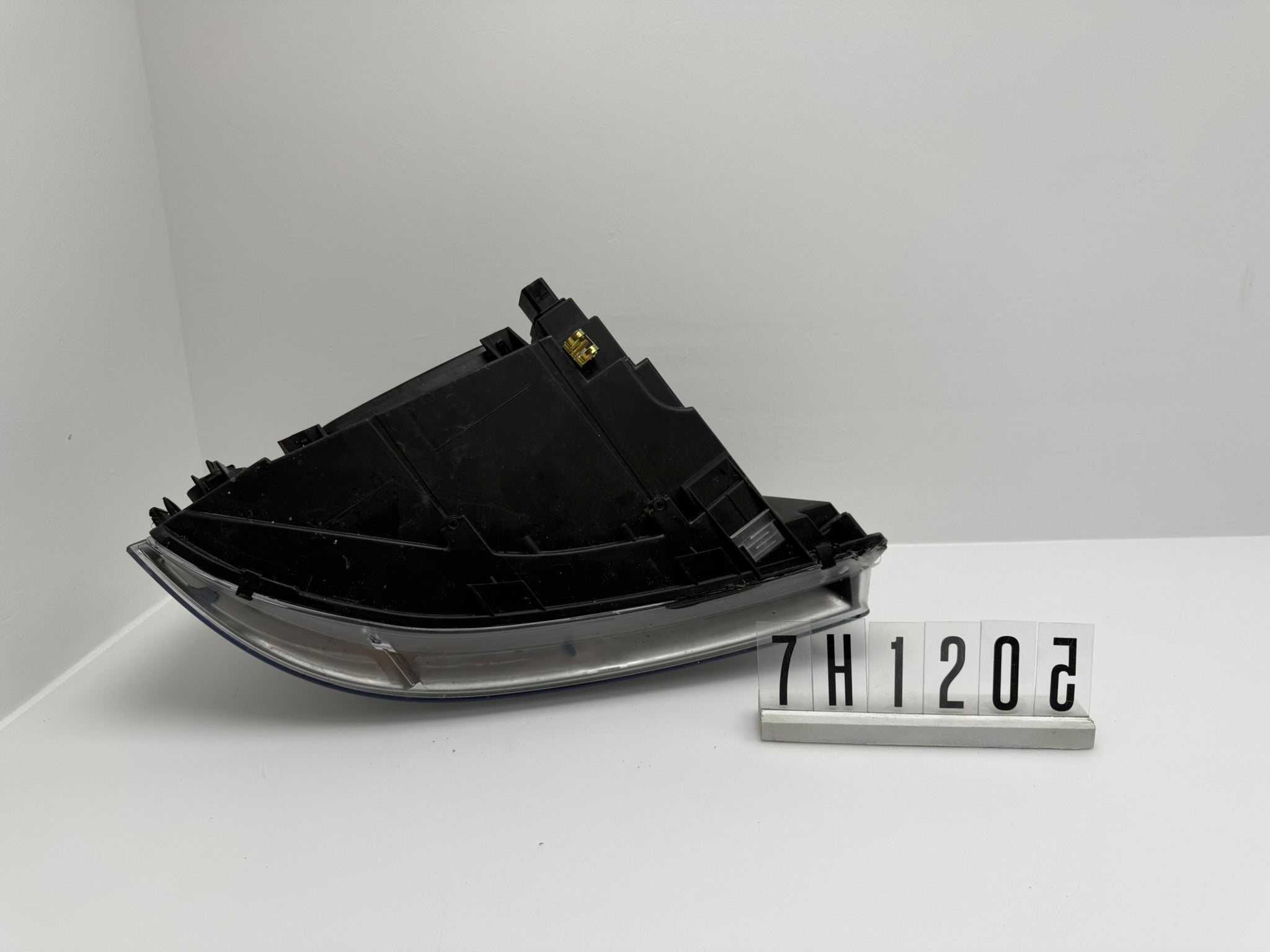 7H1 941 015 L; 7H1 2 05; 147 VW T5 Scheinwerfer Links