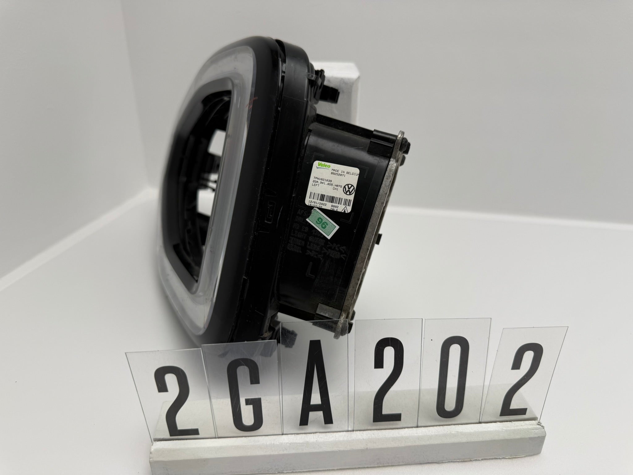 2GA .941.055.H07S; 2GA 2 02; 96 VW T-ROC Tagfahrlicht Rechts