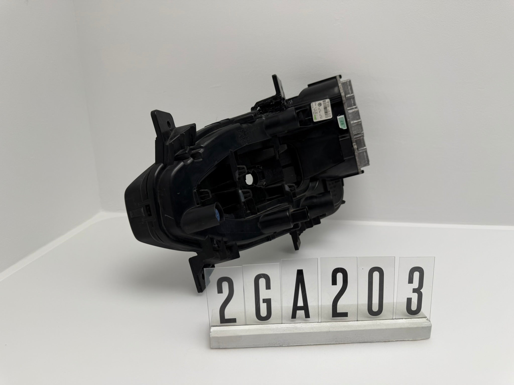 2GA.941.056 095; 2GA 2 03; 97 VW T-ROC Tagfahrlicht Rechts