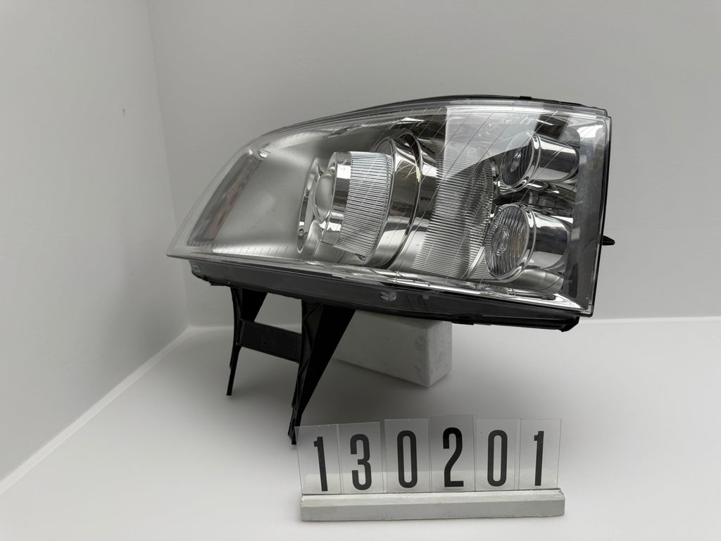 1 305 235 773 / 1305 630 109; 130 2 01; 98 VW T5 Multivan Scheinwerfer Bi- Xenon Links