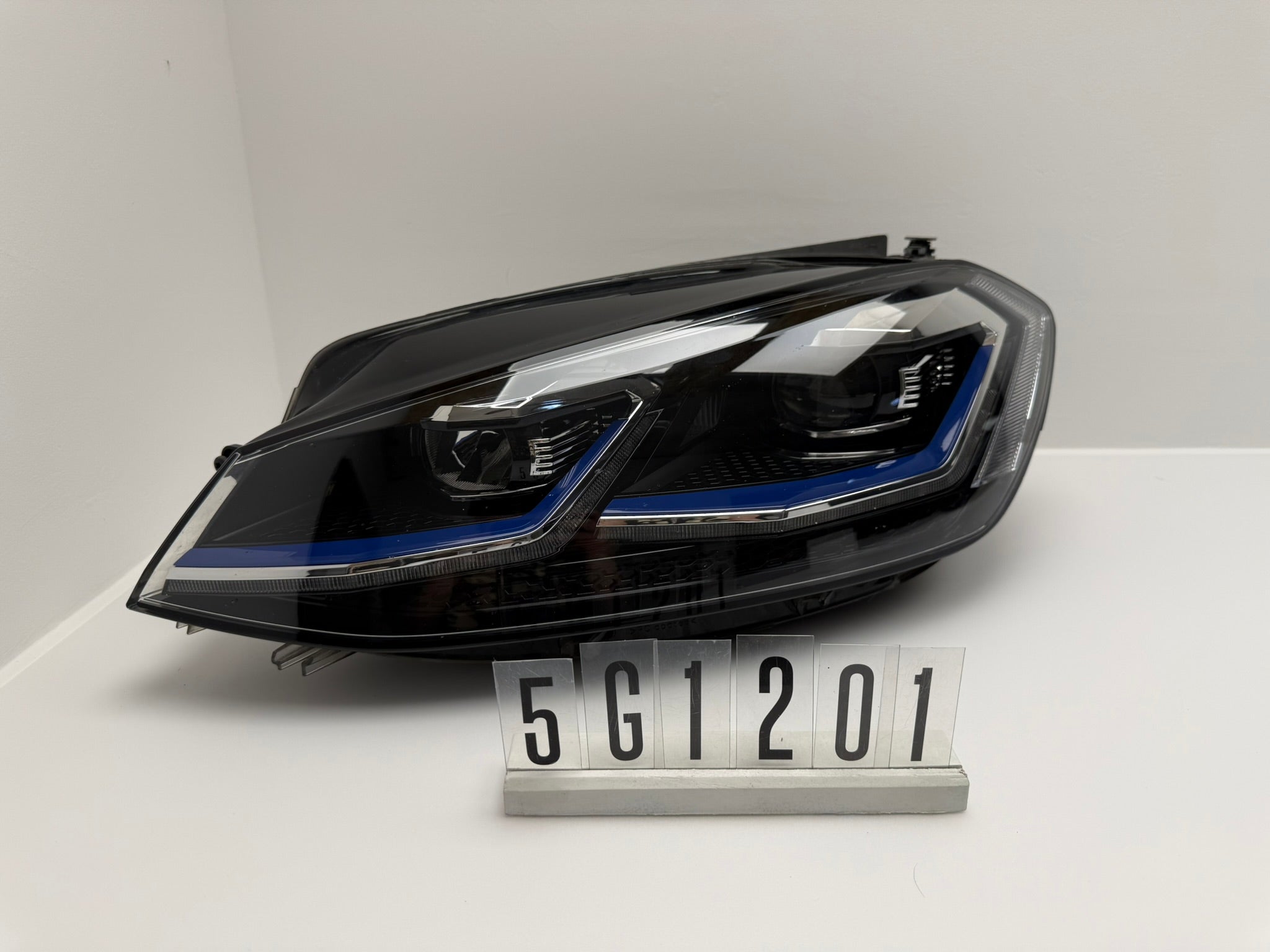 5G1 941 035 B ; 5G1 2 01; 100 VW Golf VII GTE Full Led Facelift Links Frontscheinwerfer