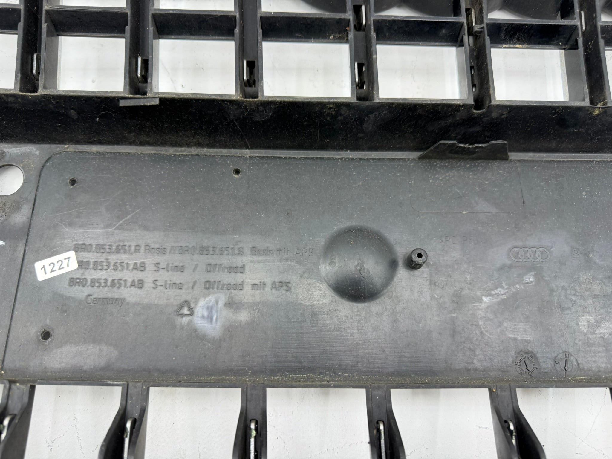 8R0853651R, 1227, Audi Q5 8R Kühlergrill 8R0853651R Original