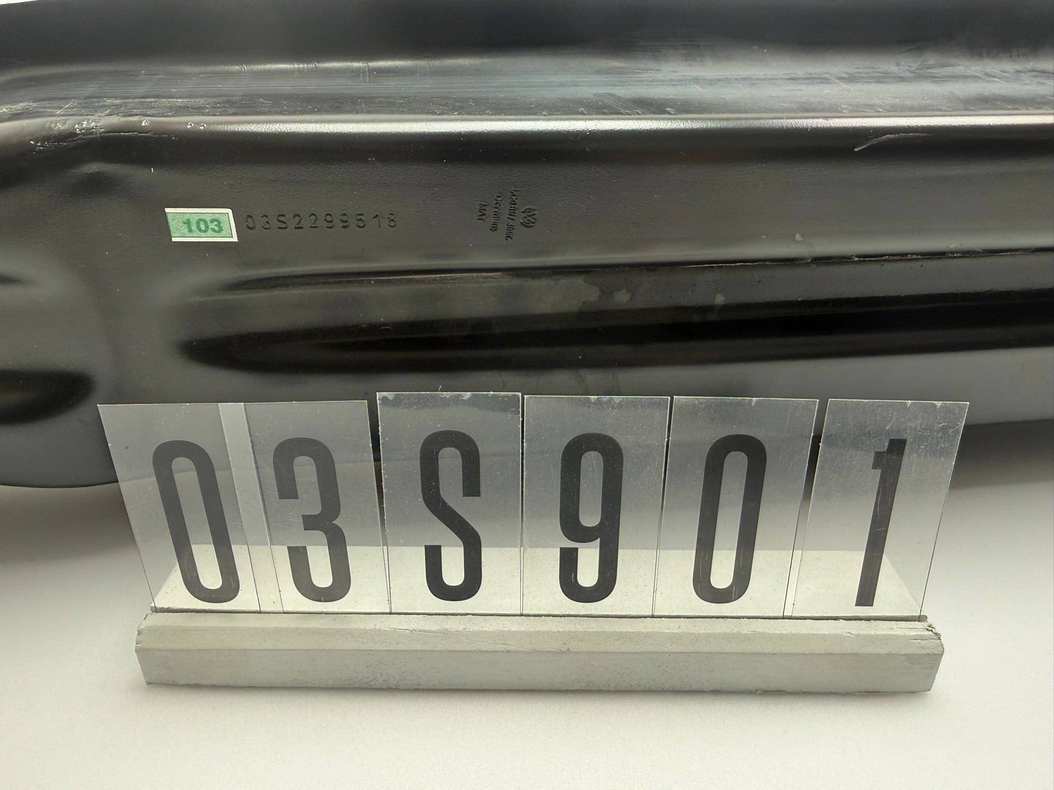 5G0807305B / 5G0807305B; 03S 9 01; 10  VW Golf 7 Stoßfänger hinten