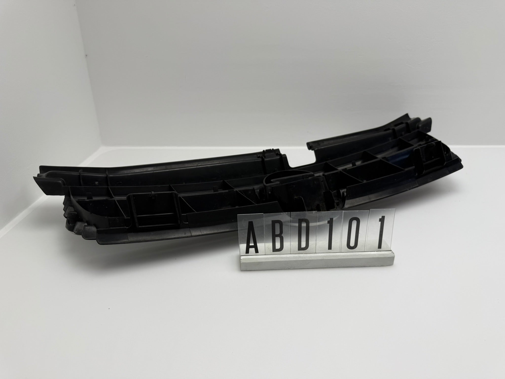 M ABD 90459940; ABD 1 01-02; 104-105 Opel Omega B Kühlergrill