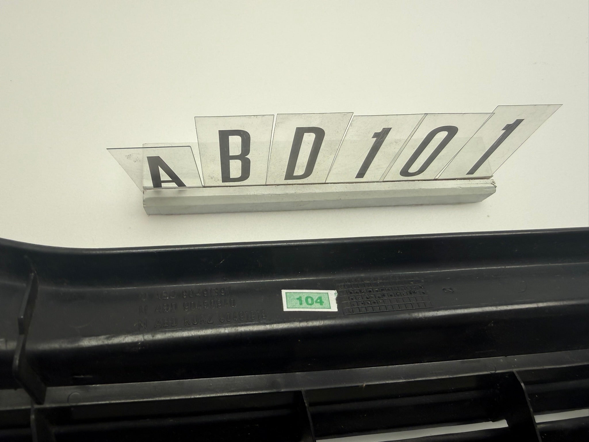 M ABD 90459940; ABD 1 01-02; 104-105 Opel Omega B Kühlergrill