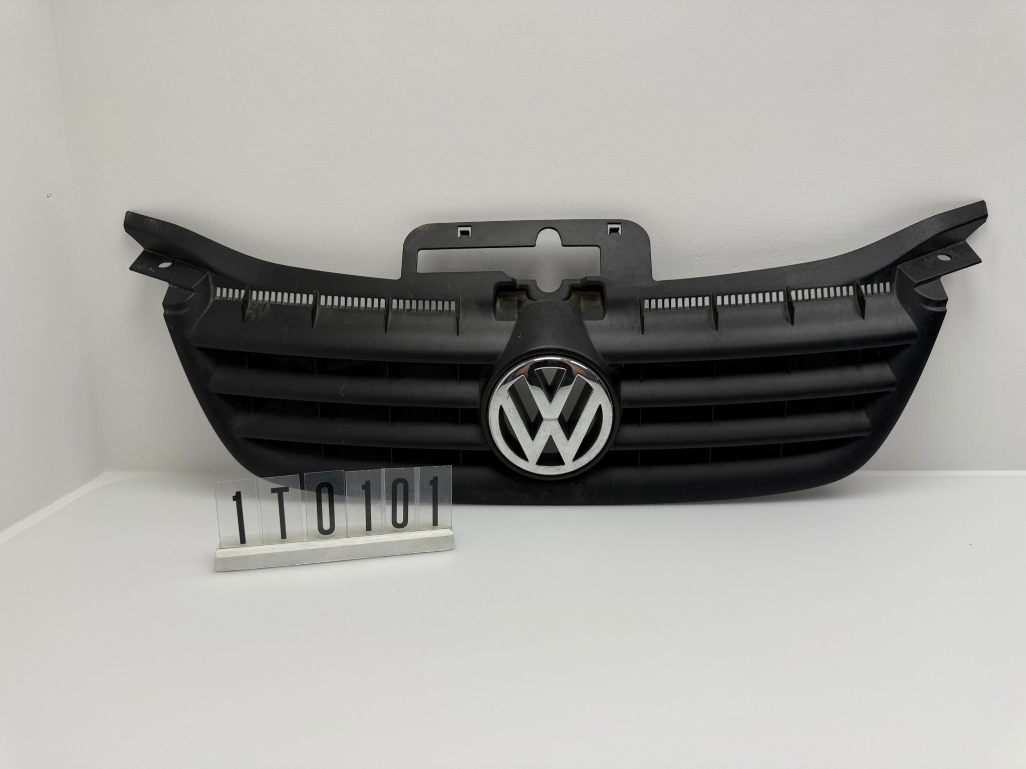 1T0853651A 1T0 853 651 A; 1T0 1 01; 108  VW Touran 1 T Kühlergrill
