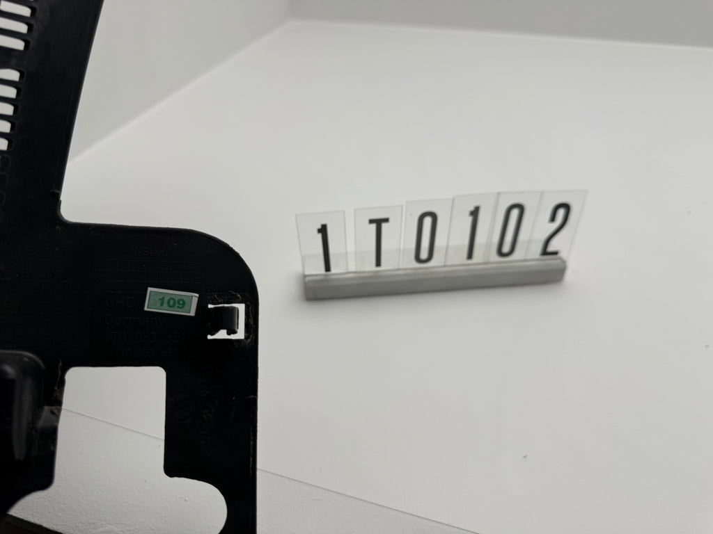 1T0853651 1T0 853 651 ; 1T0 1 01; 108  VW Touran 1 T Kühlergrill