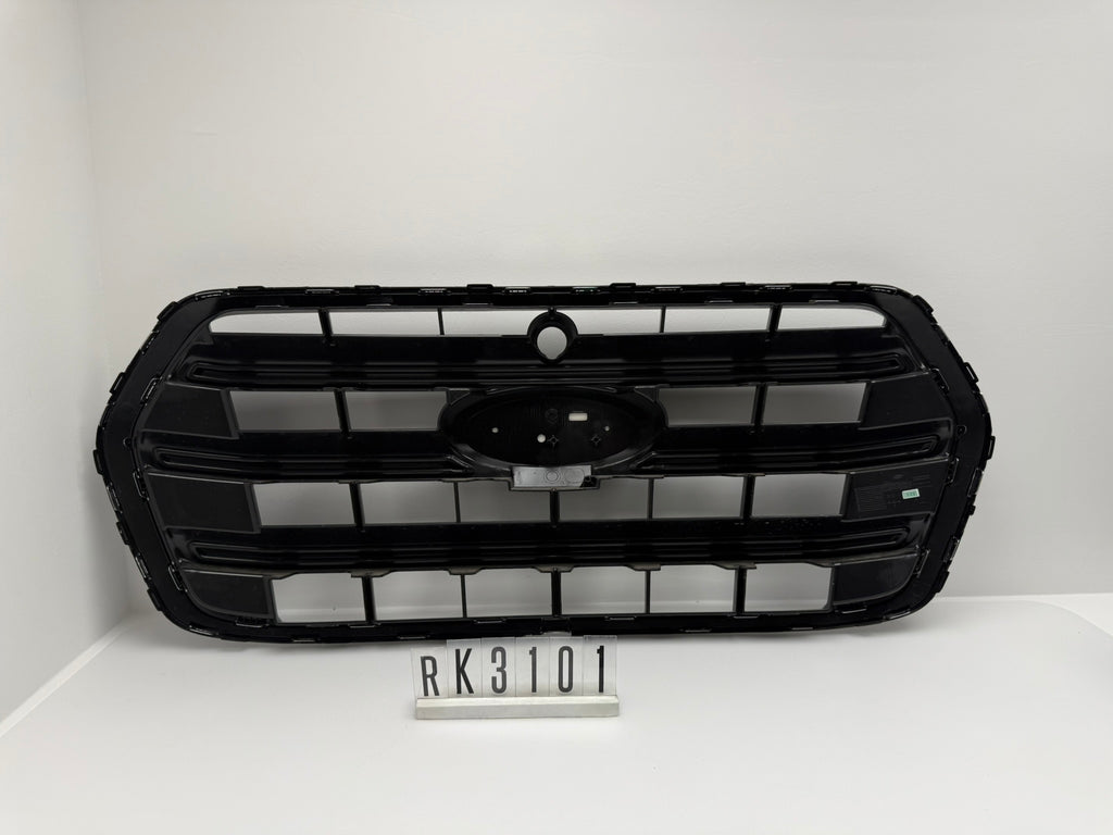 KK31-17B968 D / RK31-17B968-C; RK3 1 01; 122 Ford Transit Carado Camper Kühlergrill