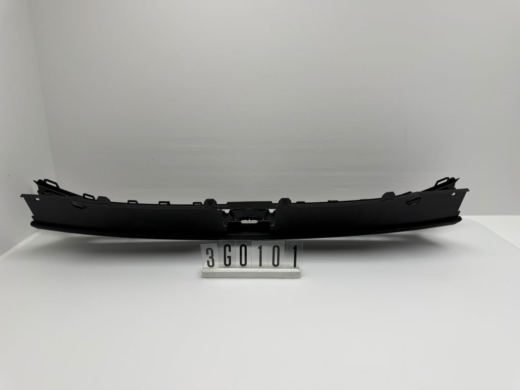 3G0853653; 3G0 1 01; 124  VW Passat 3G B8 Kühlergrill