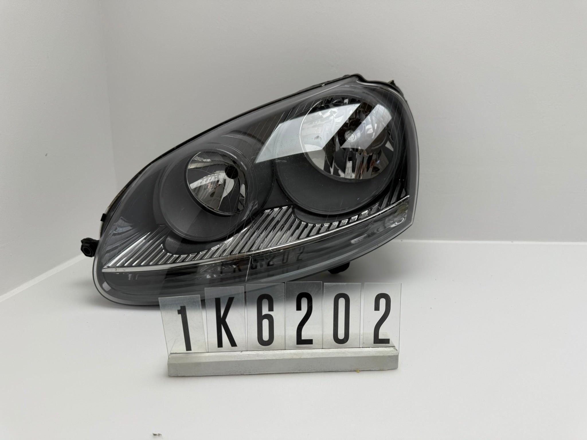 1K6 941 005 A; 1K6 2 02; 128 VW GOLF V SCHEINWERFER LINKS