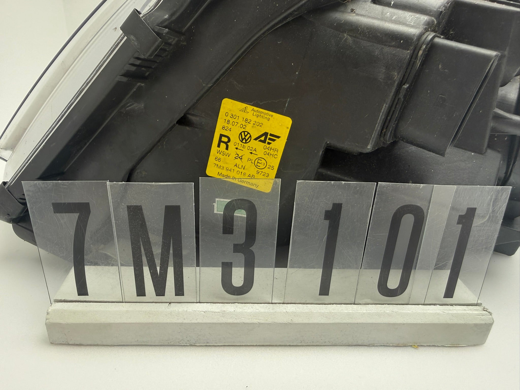 7M3941015; 7M3 1(2) 01; 130 VW Sharan Scheinwerfer Rechts