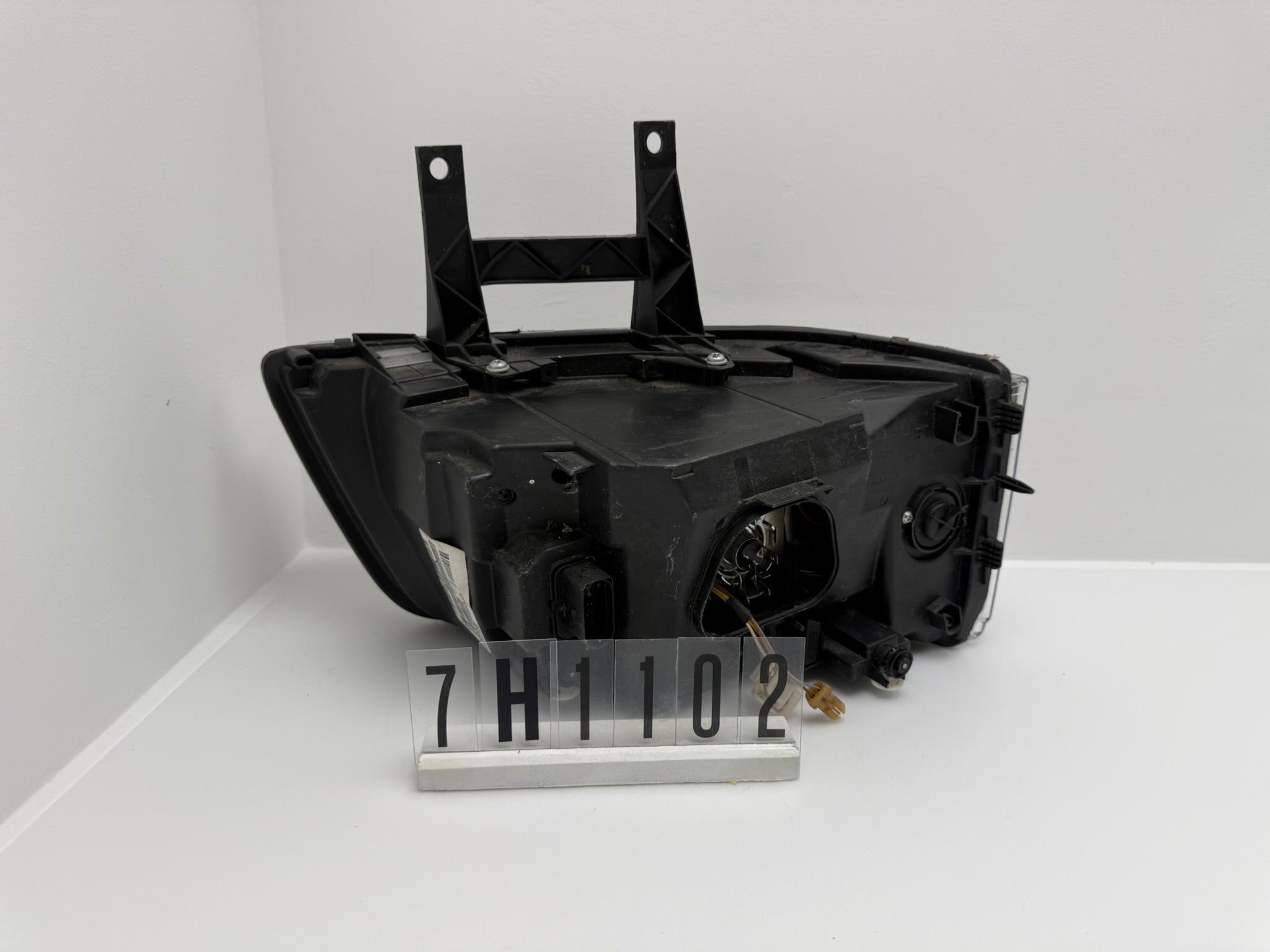 7H1 941 015 J; 7H1 1(2) 02; 132 VW T5 Scheinwerfer Links Elektrisch LWR