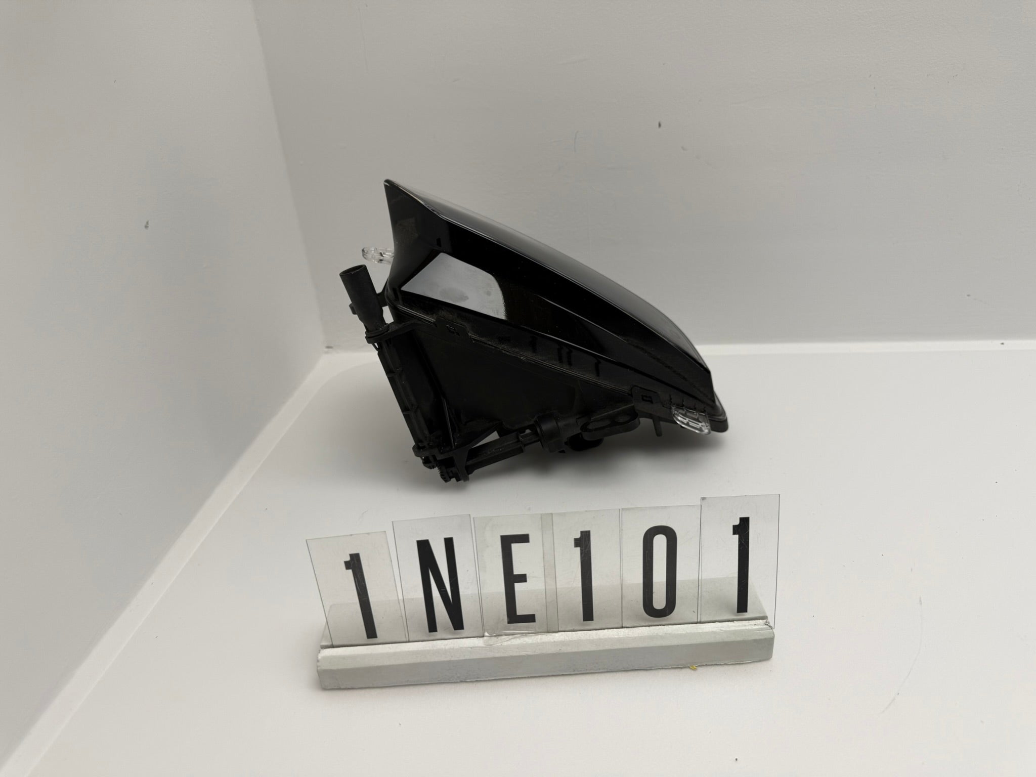 1NE 010.832-09; 1NE 2 01-02; 11-12  AUDI A3 8VA/8VF Nebelscheinwerfer