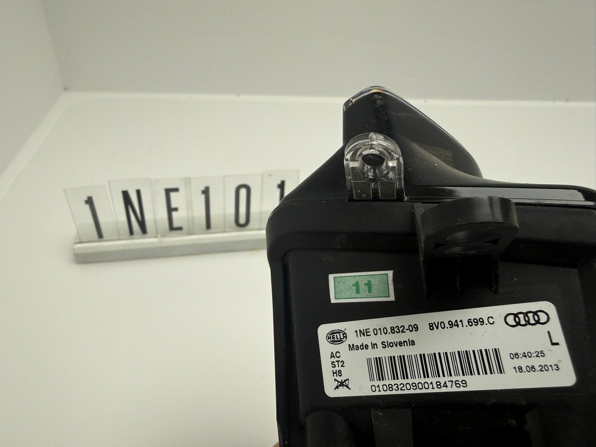 1NE 010.832-09; 1NE 2 01-02; 11-12  AUDI A3 8VA/8VF Nebelscheinwerfer