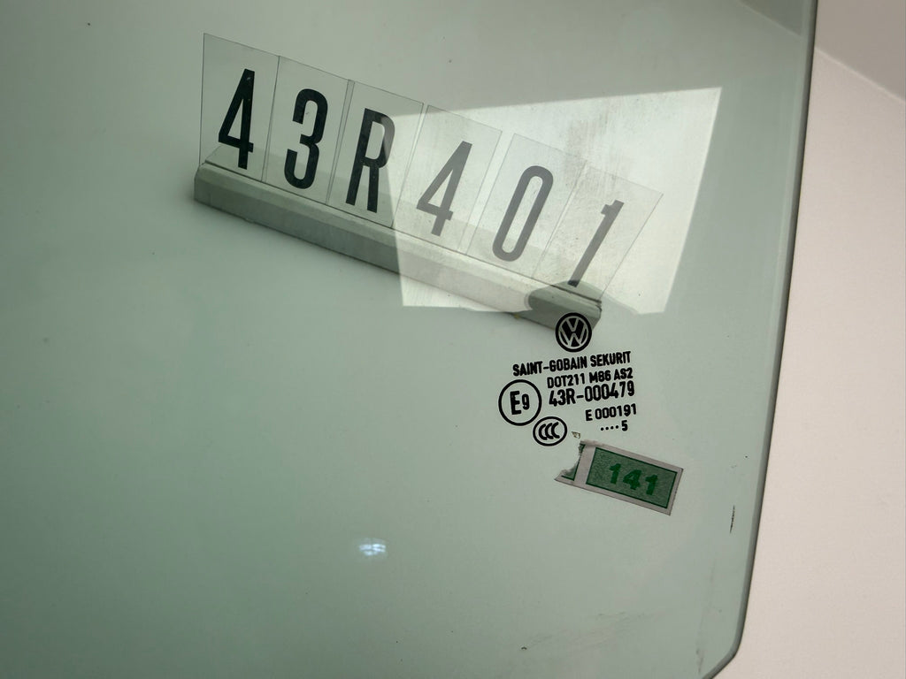 43R-000479; 43R 4 01; 141  VW Polo 9N1 Bj.05 3 Türer vorne links Seitenscheibe