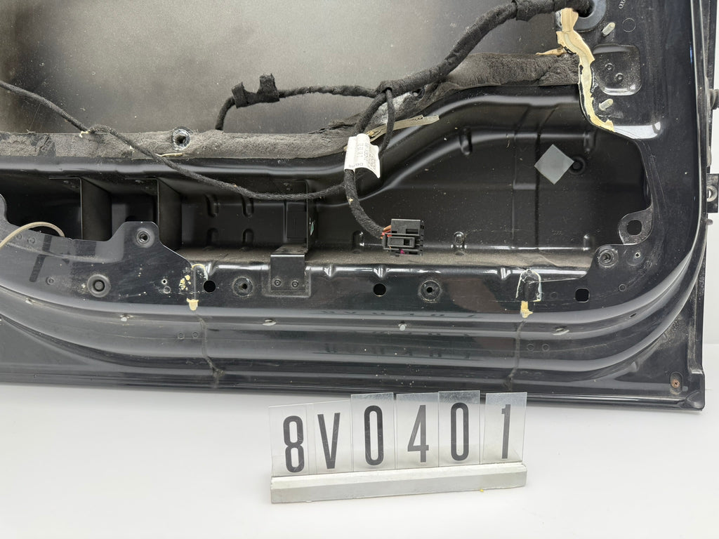 8V0 831 511 A; 8VO 4 01; 143 AUDI A2 8Z LINKE VORDERE TÜR