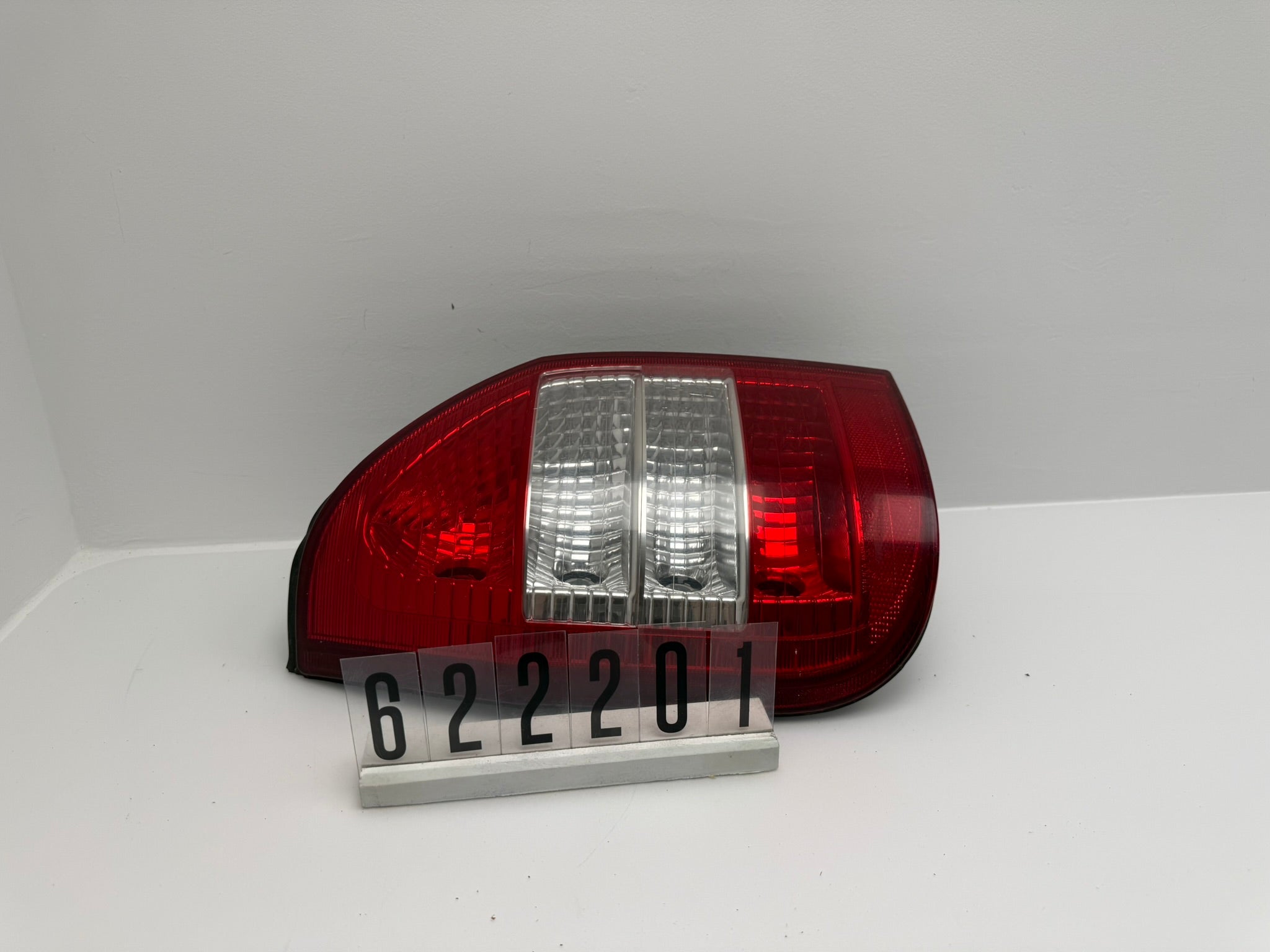 62280; 622 2 01; 148 Opel Zafira A Heckleuchte Links
