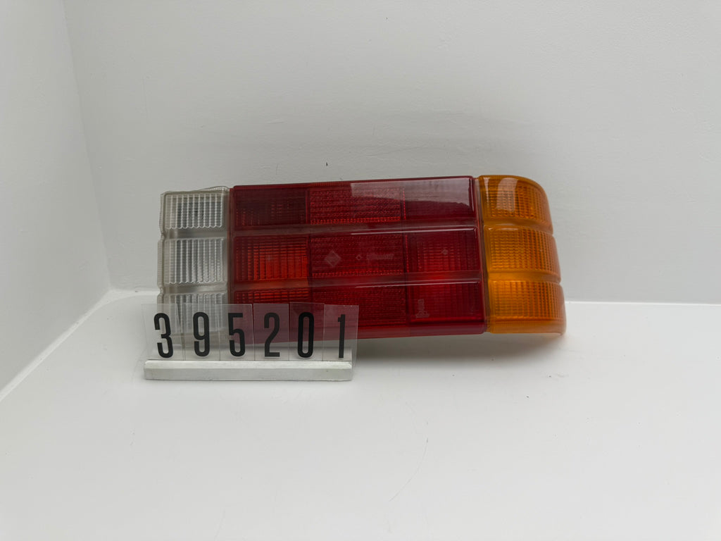 395546; 395 2 01; 156 Opel Rekord E Rückleuchte rechts