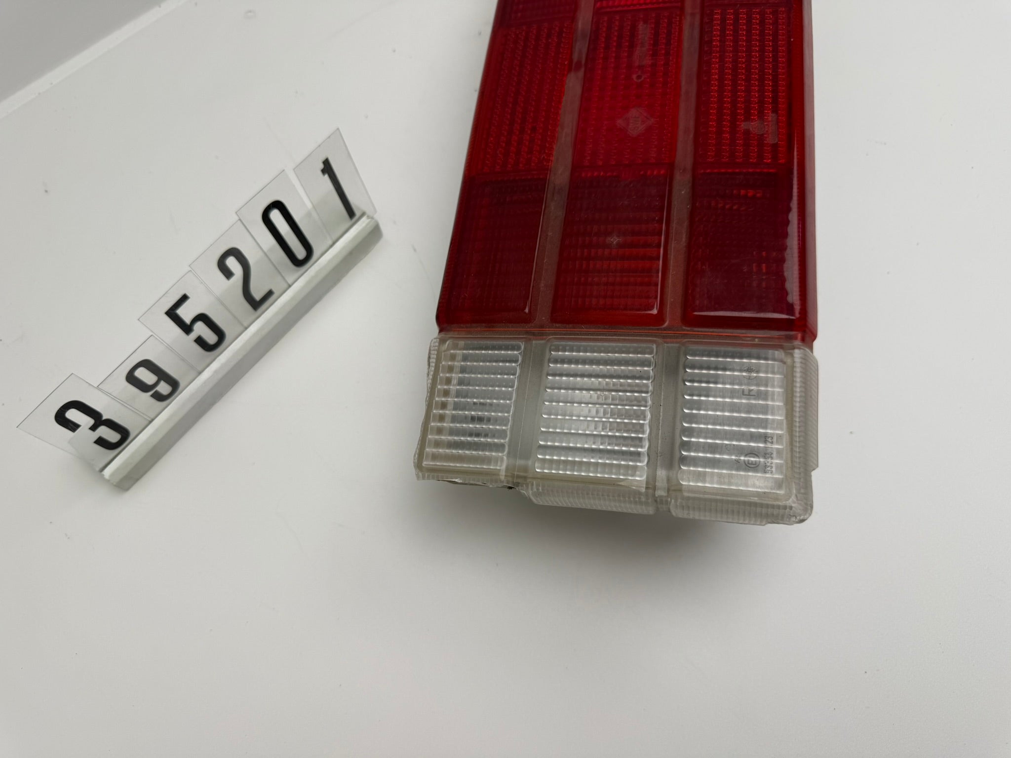395546; 395 2 01; 156 Opel Rekord E Rückleuchte rechts