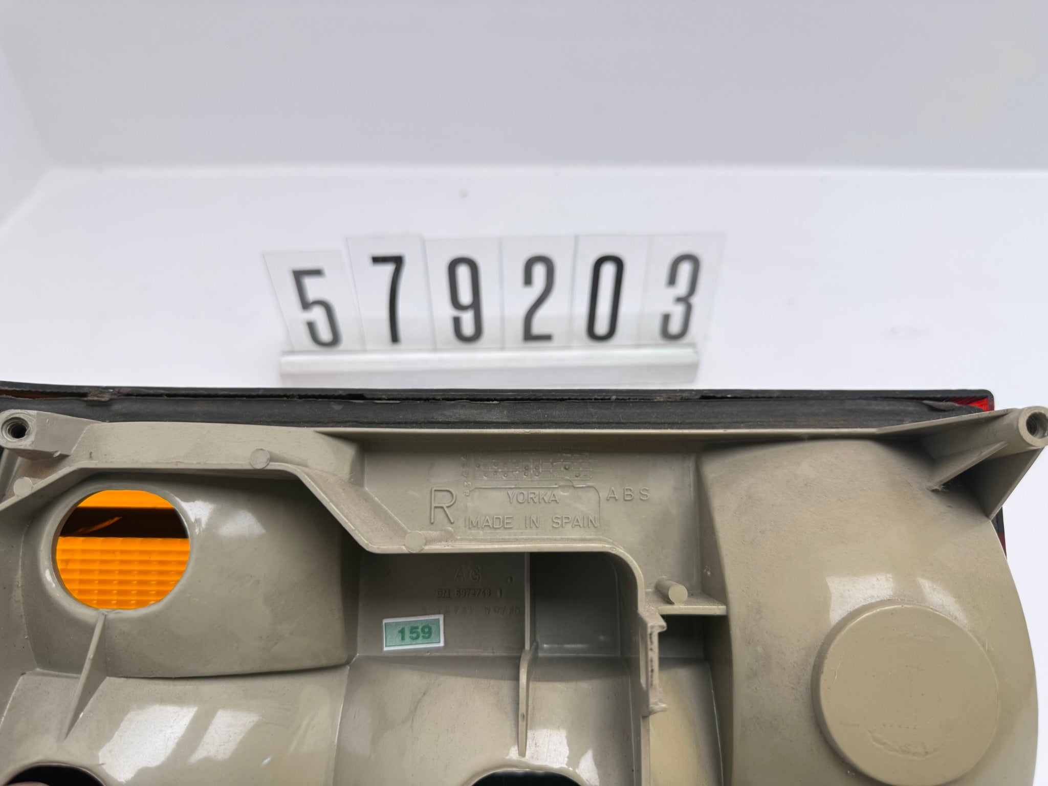 5972752; 597 2 01-03; 157-159 OPEL ASCONA A; B; C 81, 86, 87, 88 Rücklicht hinten rechts