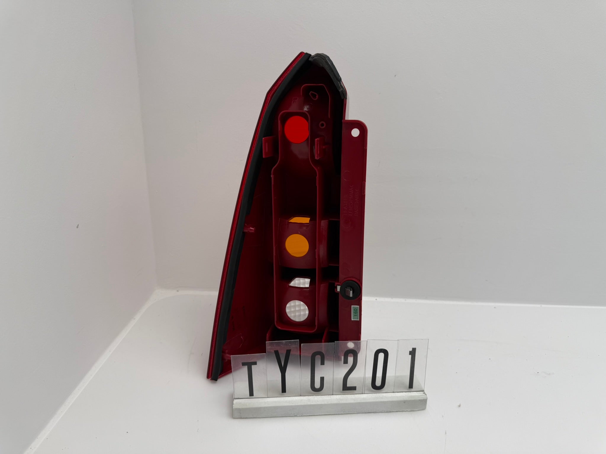 9EL 171 556-021 / TYC11-A801SCP;TYC 2 01; 160 FORD FOCUS DNW Rückleuchte Rechts