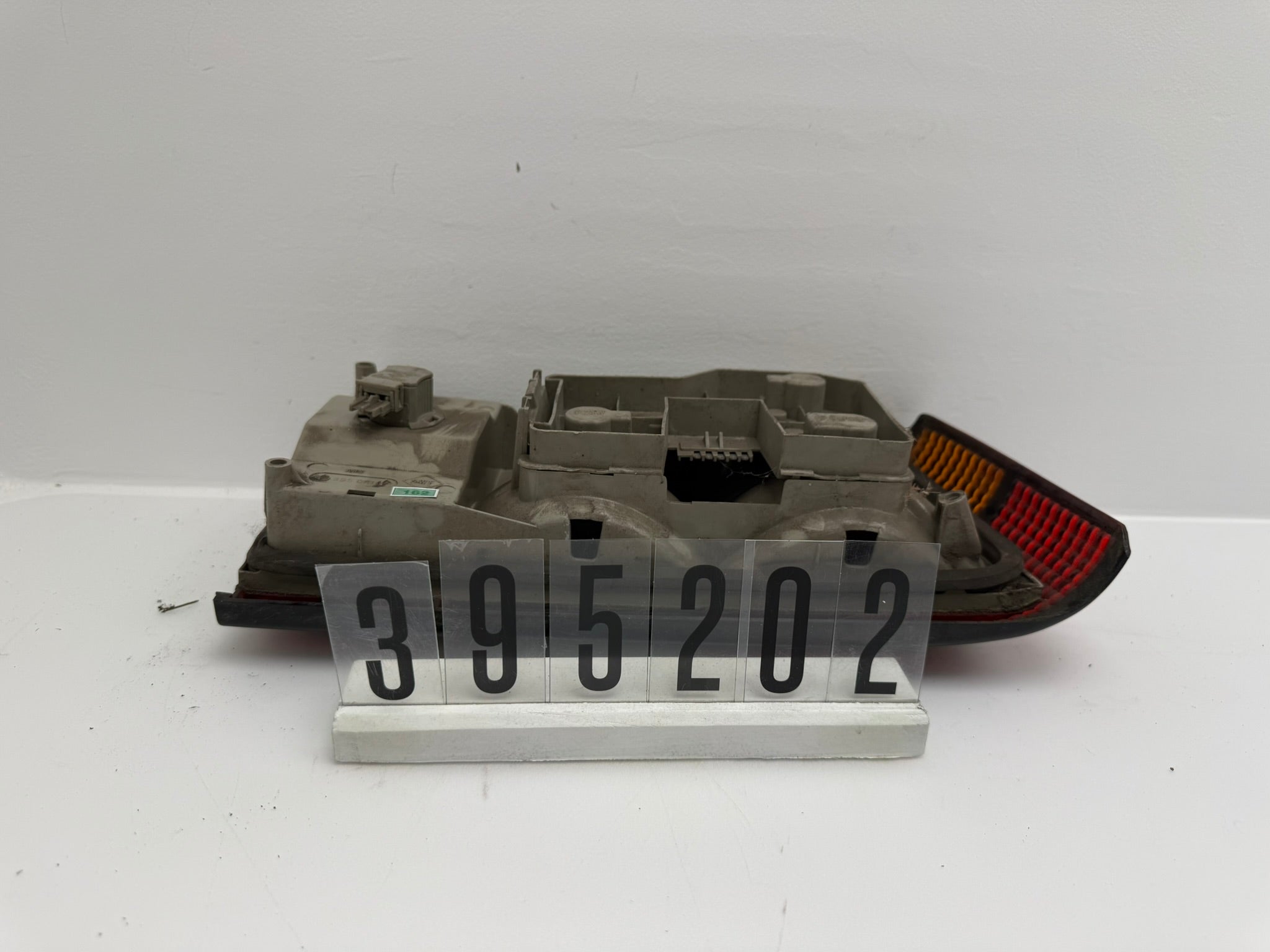 395 061; 395 2 02; 162 OPEL ASCONAA; B C RÜCKLEUCHTE Links