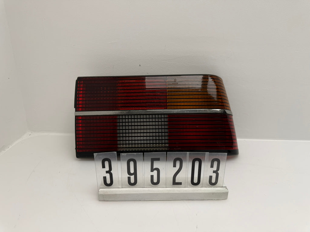 395 058; 395 2 03-04; 163-164 OPEL ASCONAA; B C RÜCKLEUCHTE RECHTS