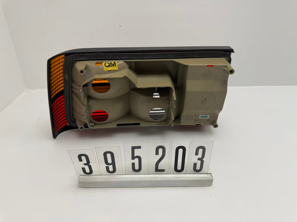 395 058; 395 2 03-04; 163-164 OPEL ASCONAA; B C RÜCKLEUCHTE RECHTS