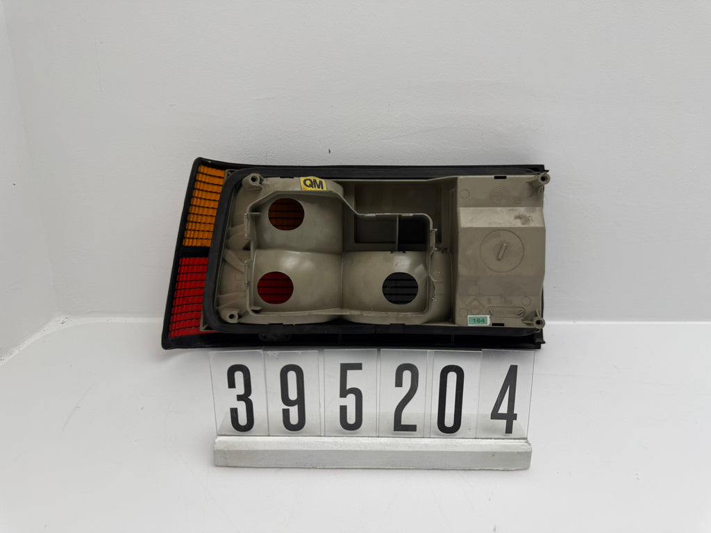 395 058; 395 2 03-04; 163-164 OPEL ASCONAA; B C RÜCKLEUCHTE RECHTS