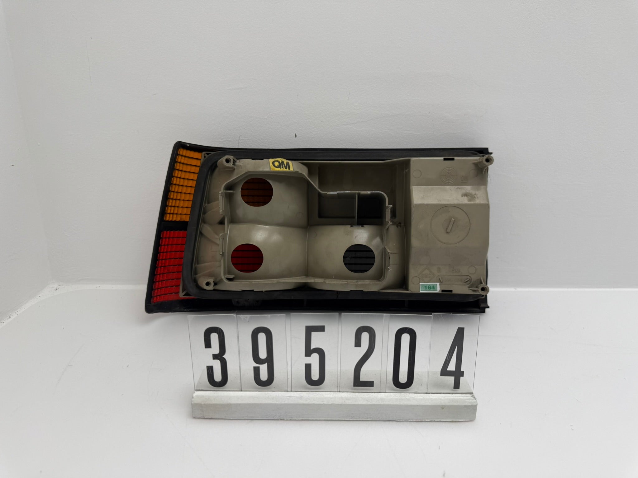 395 058; 395 2 03-04; 163-164 OPEL ASCONAA; B C RÜCKLEUCHTE RECHTS