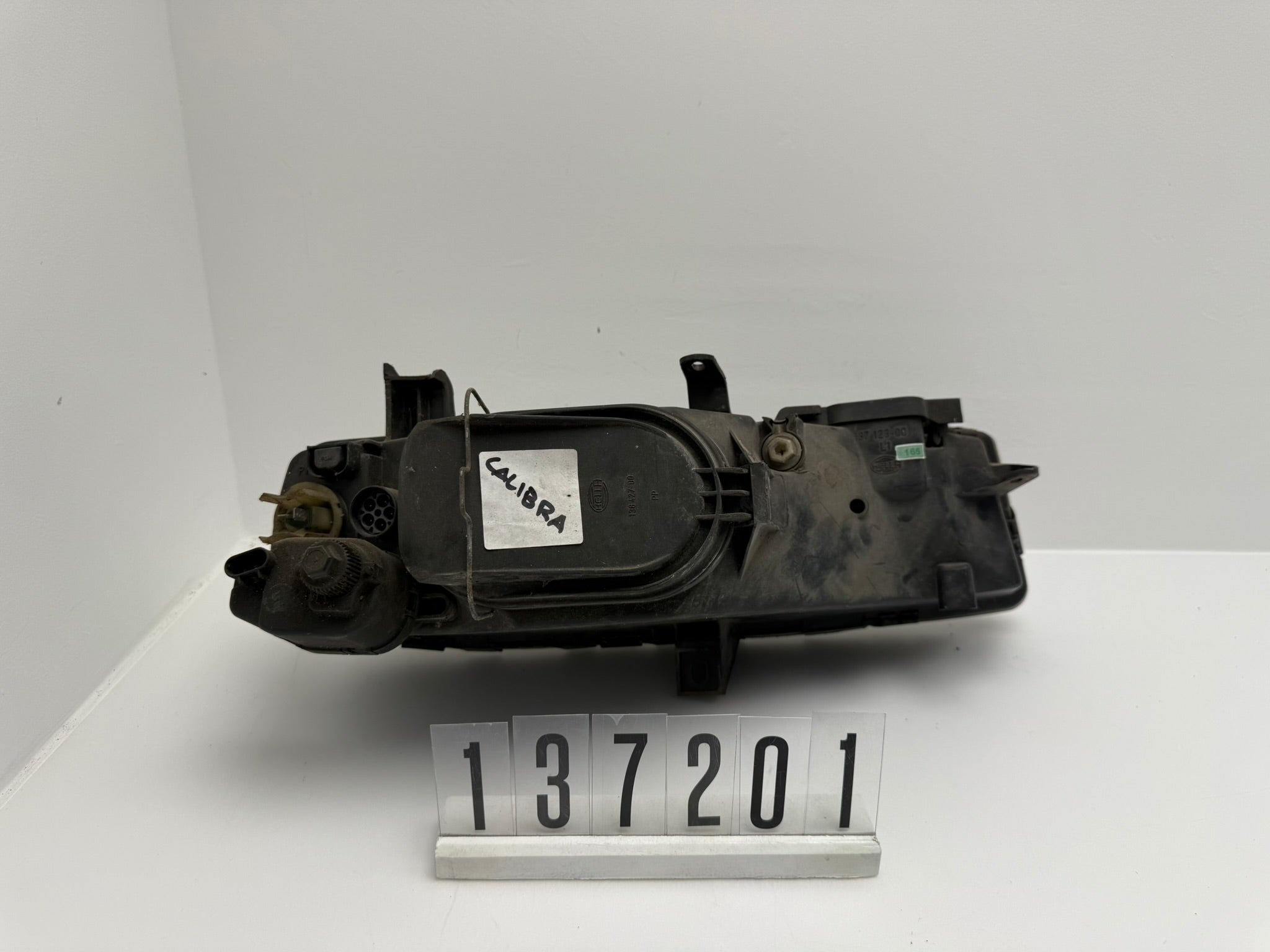 13712300; 137 2 01; 165 OPEL CALIBRA Básico Scheinwerfer Rechts