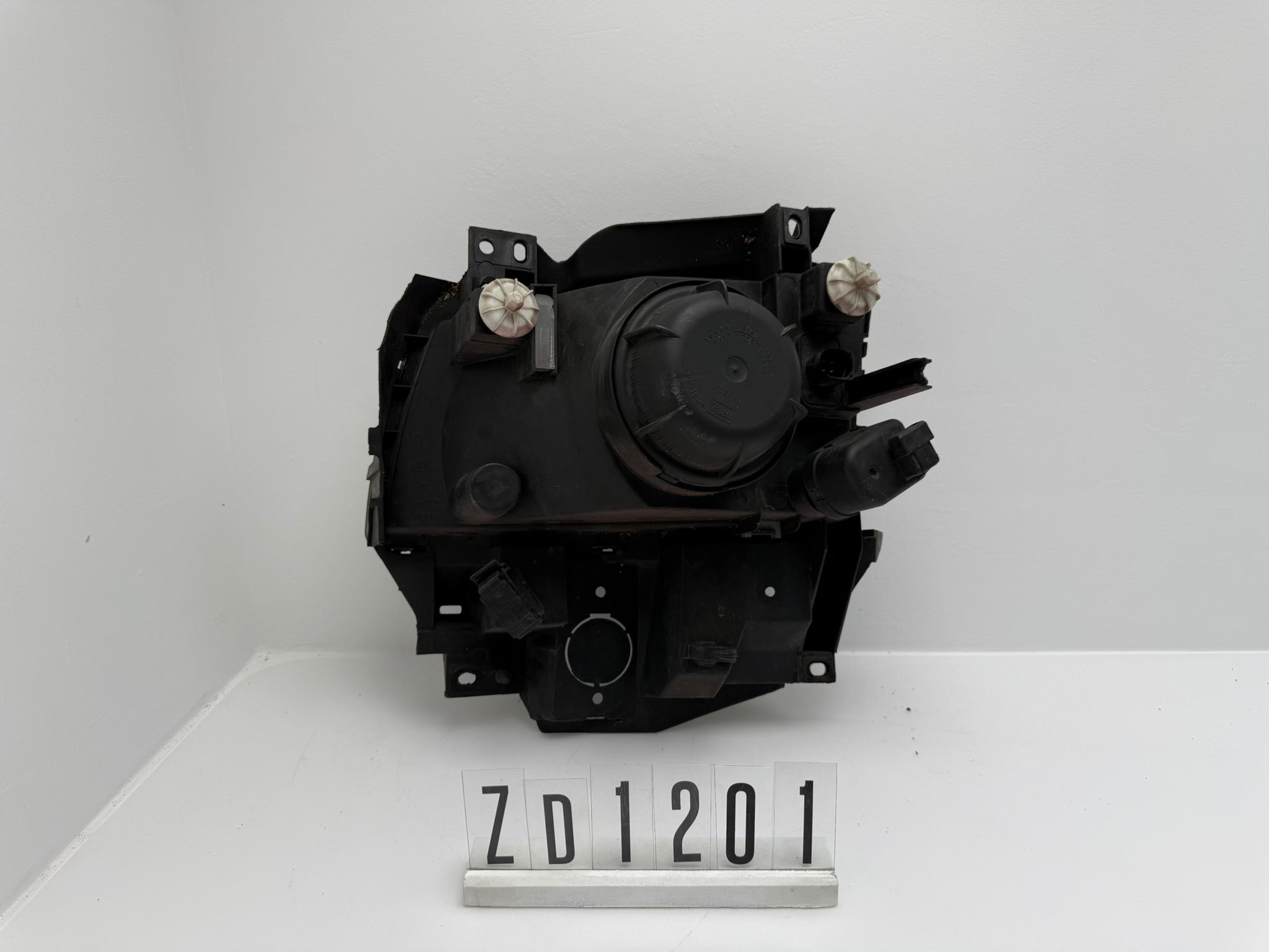 701941010L; ZD1 2 01; 166 VW T4 70/7D Scheinwerfer Rechts