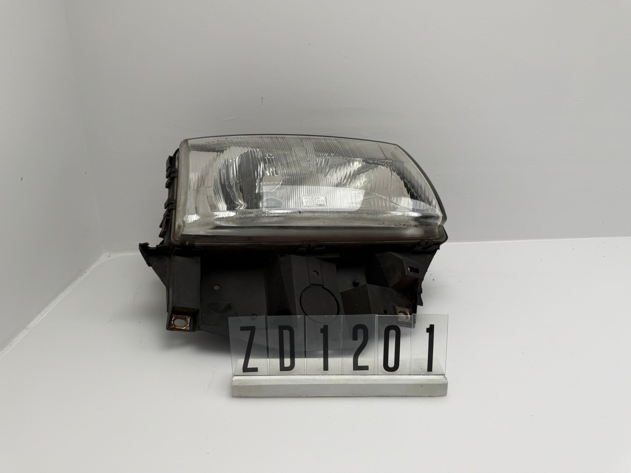 701941010L; ZD1 2 01; 166 VW T4 70/7D Scheinwerfer Rechts