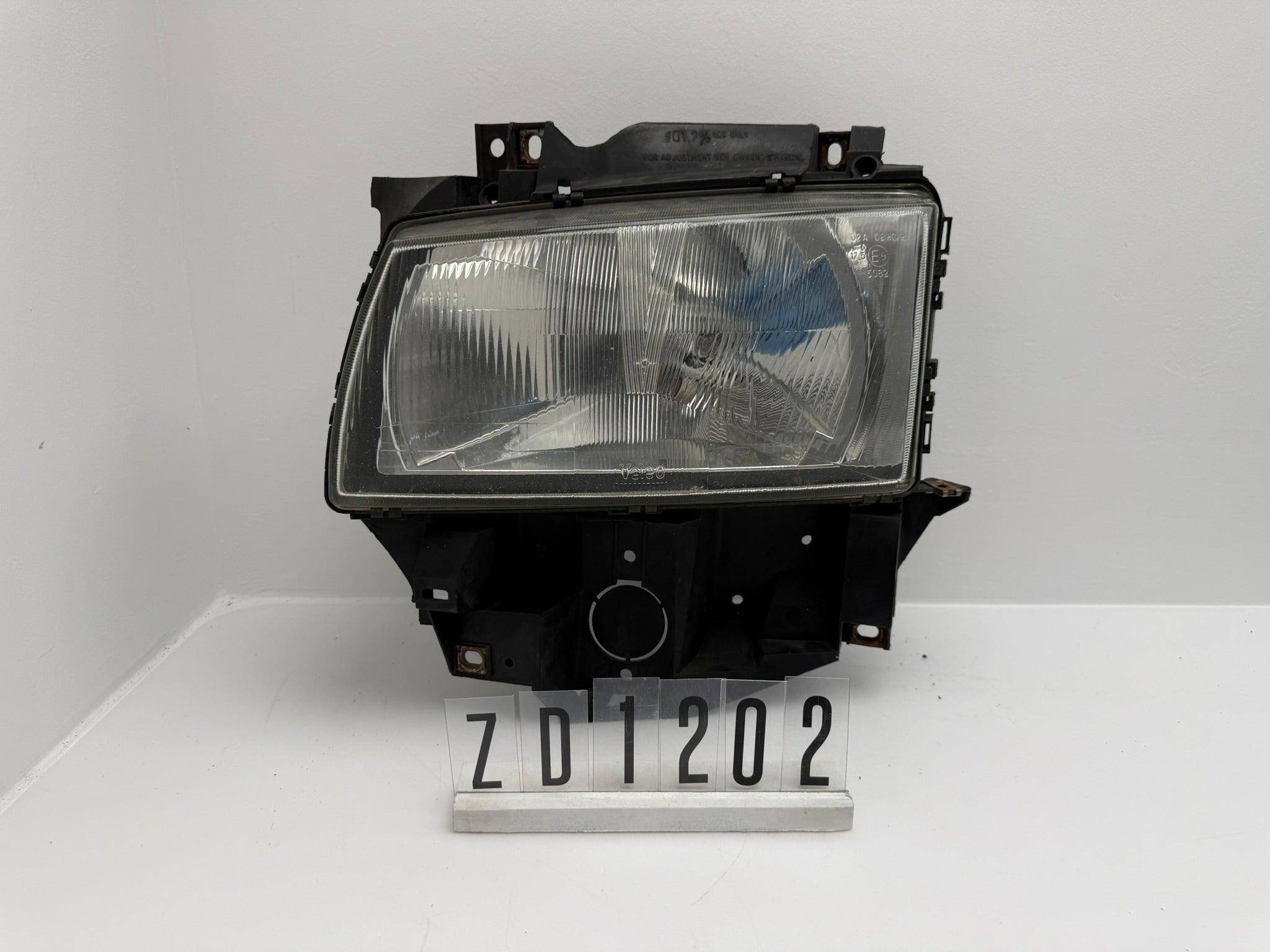 701941009C; ZD1 2 02; 167 VW T4 70/7D Scheinwerfer Links