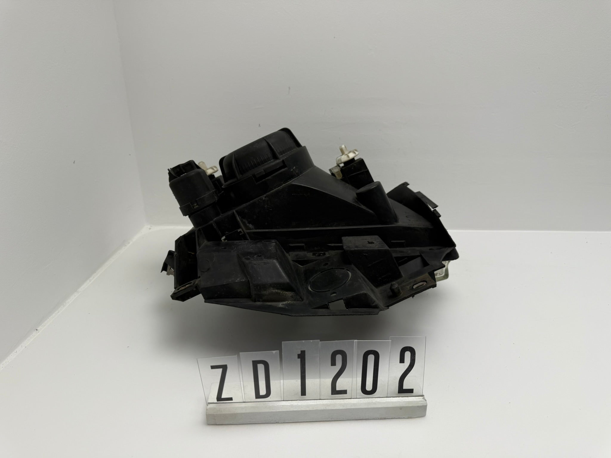 701941009C; ZD1 2 02; 167 VW T4 70/7D Scheinwerfer Links