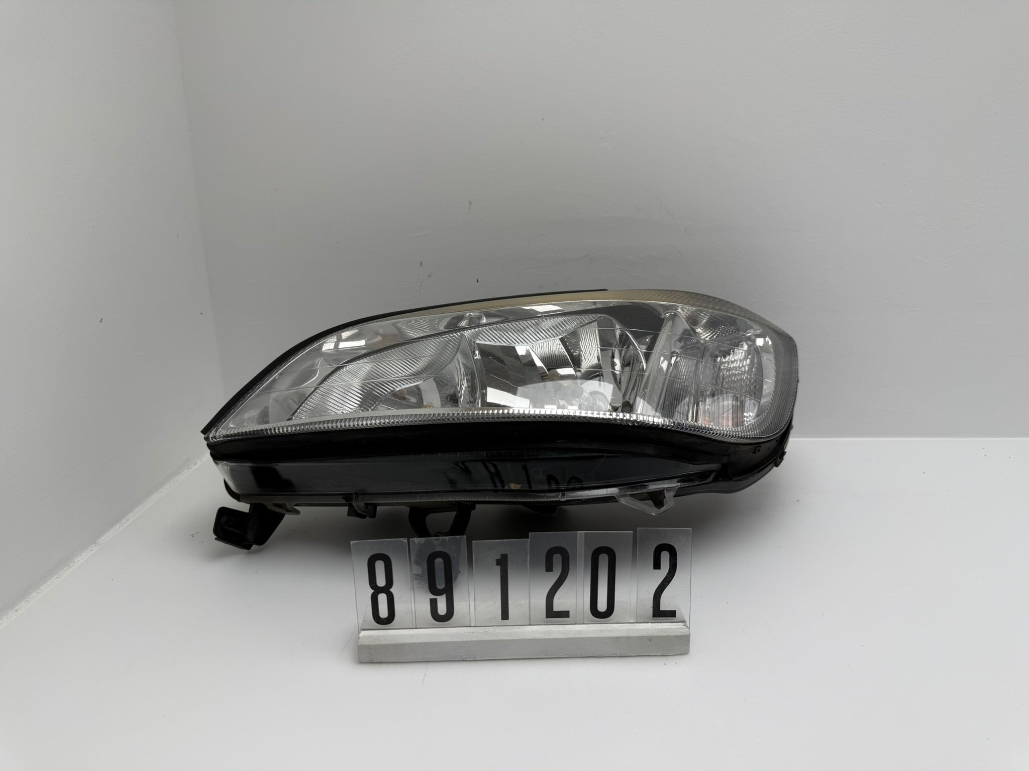 89100054; 891 2 02; 169 OPEL Zafira A Scheinwerfer Halogen Links