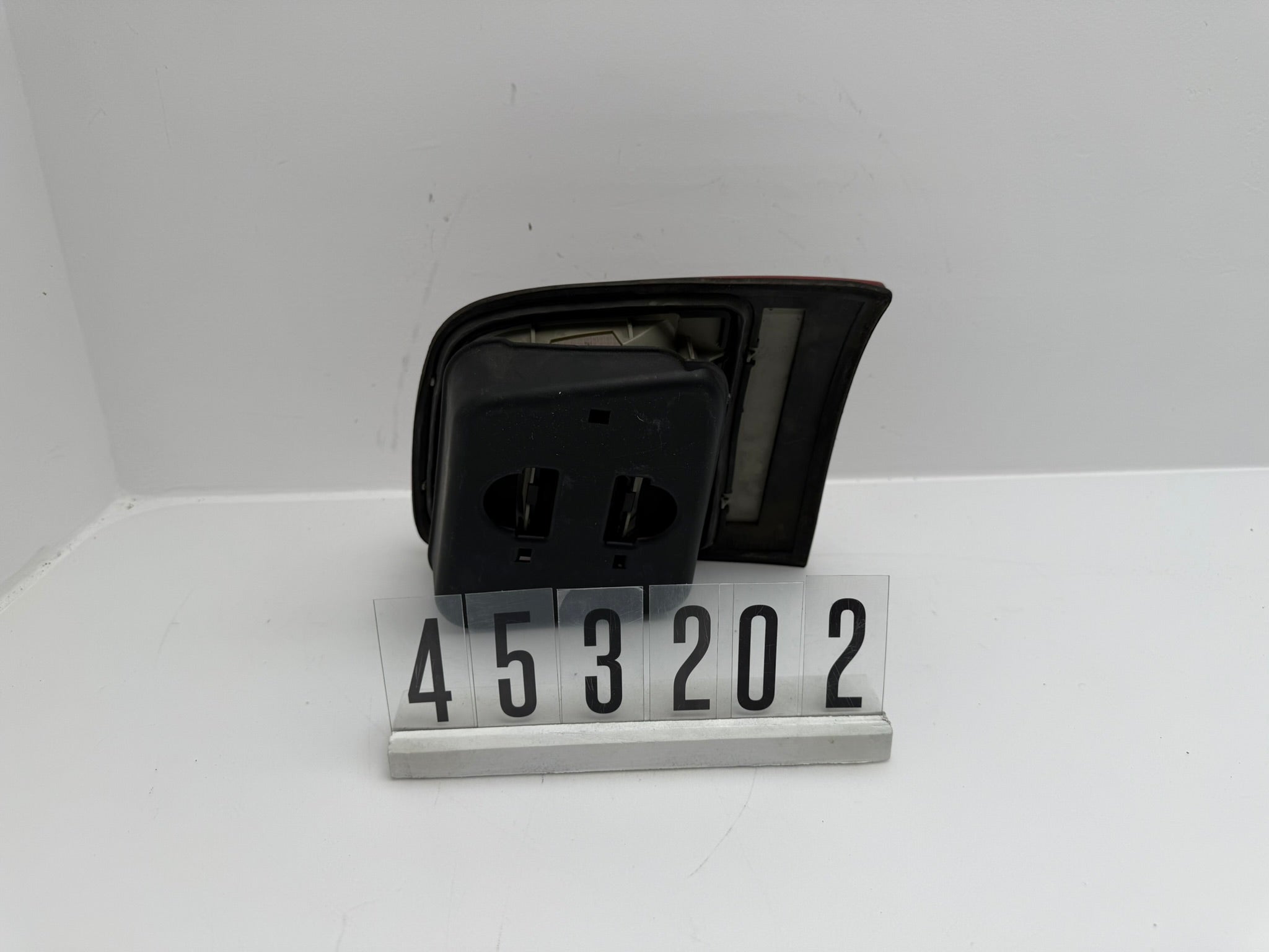 45299; 453 2 02; 172 OPEL OMEGA B Innenrückleuchte RLinks