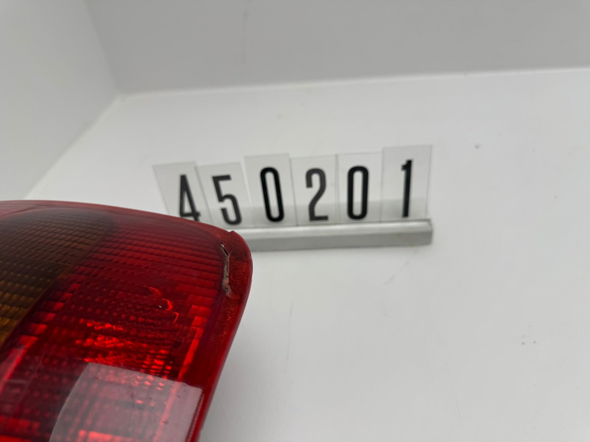 45022; 450 2 01; 174 Opel Corsa B Rückleuchte Rechts