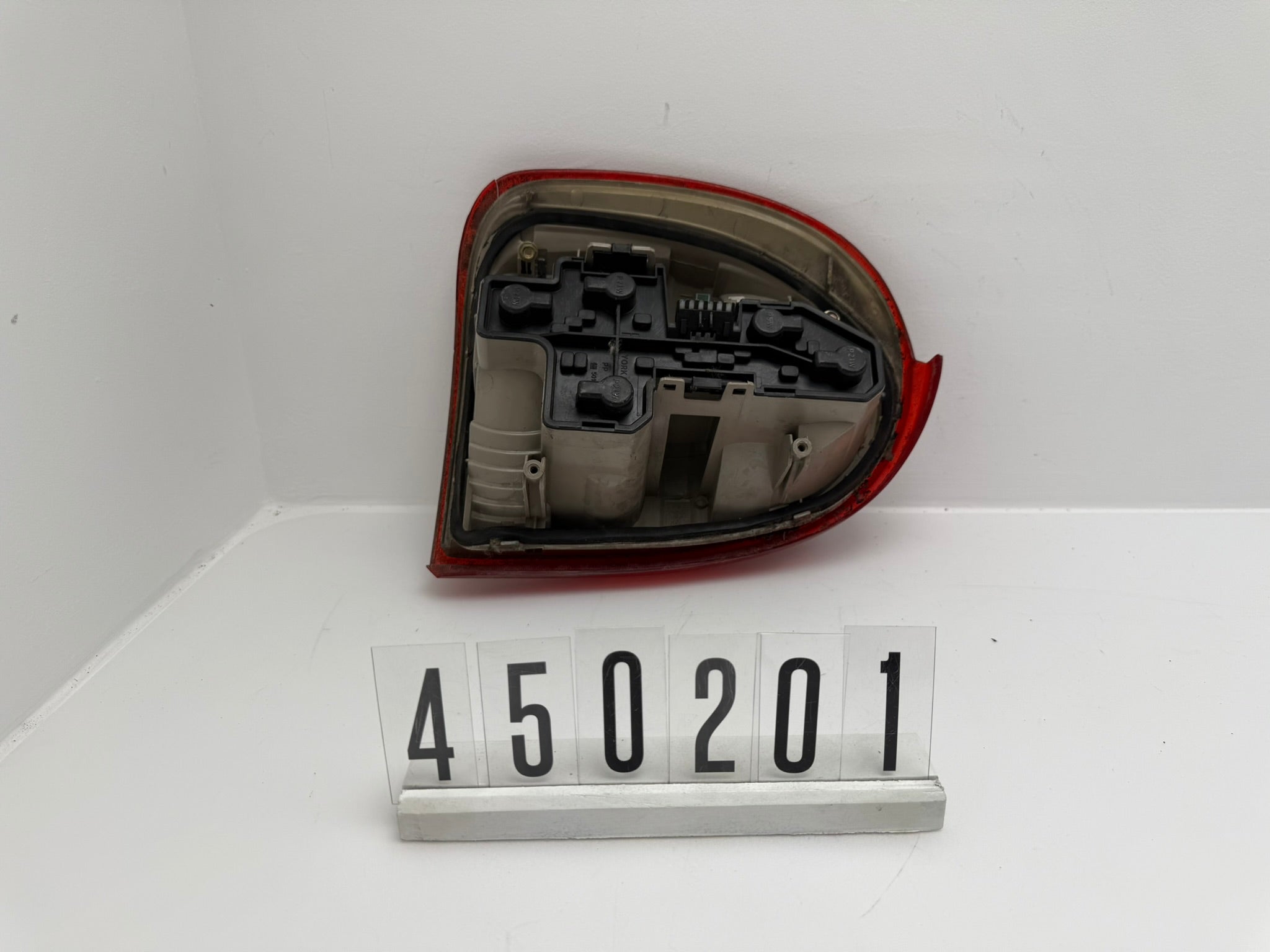45022; 450 2 01; 174 Opel Corsa B Rückleuchte Rechts
