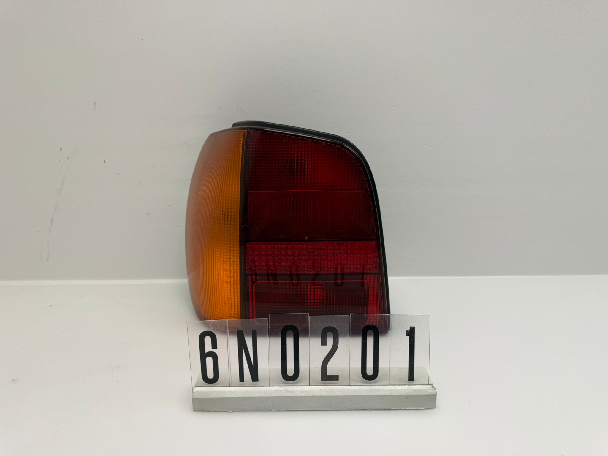 6N0 945 257; 6N0 2 01; 179 POLO 6N1 Rücklicht links