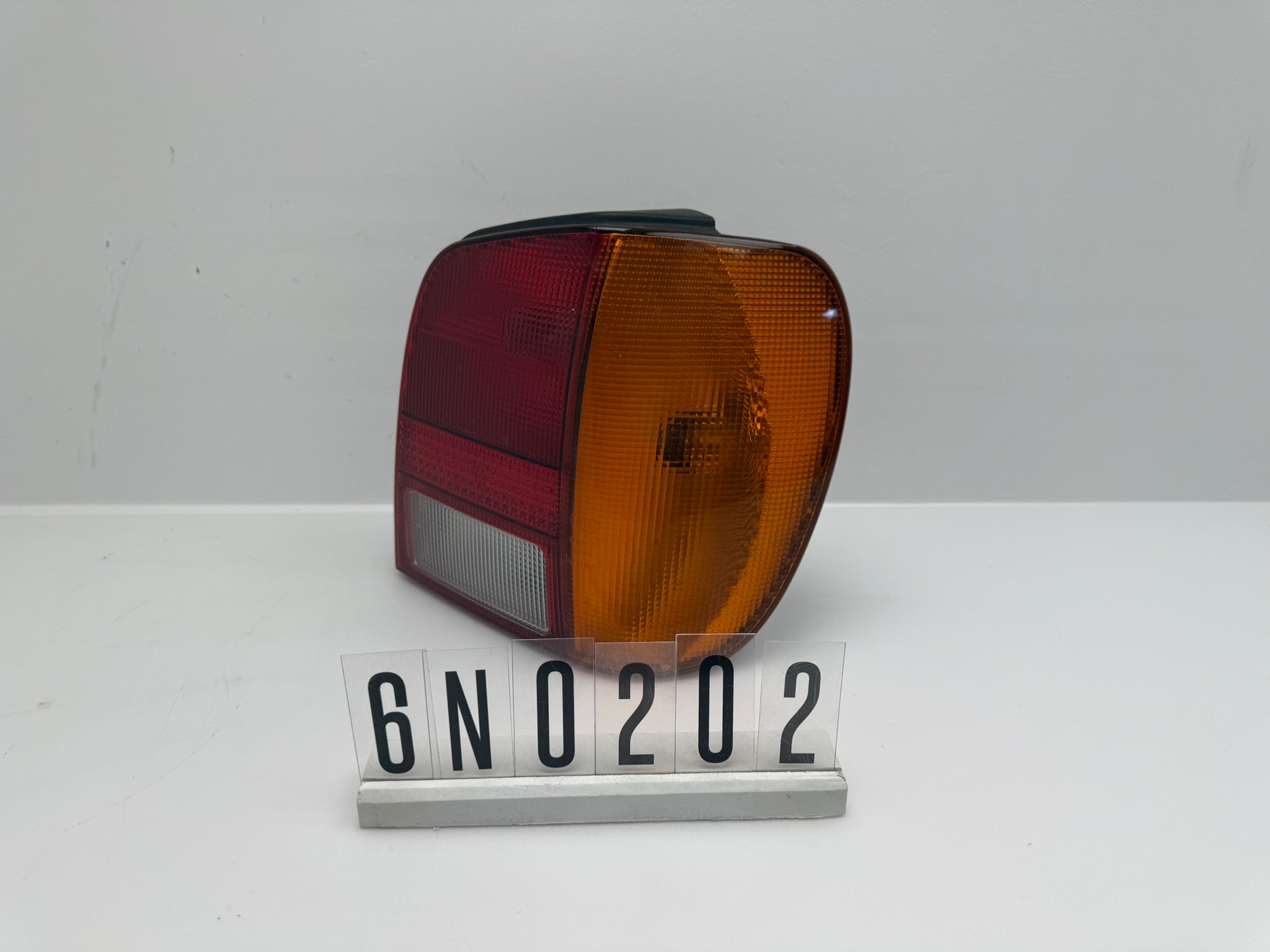 6N0 945 258; 6N0 2 02; 180 POLO 6N1 Rücklicht Rechts