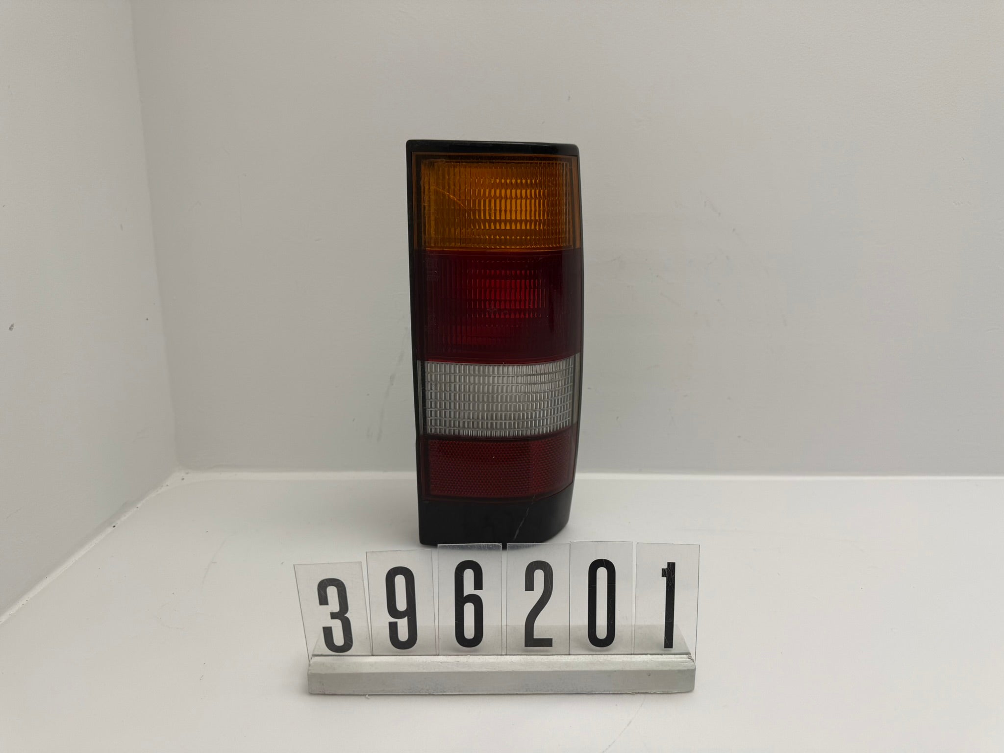 396 080; 396 2 01; 182 OPEL KADETT D Rückleuchte rechts