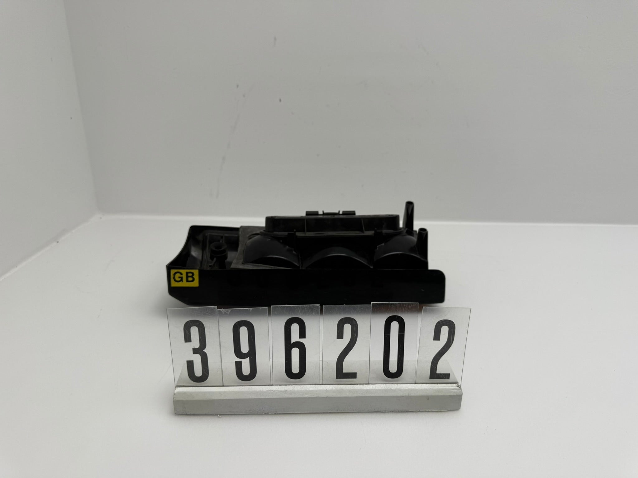 396 082;396 2 02-03; 183-184 OPEL KADETT D Rückleuchte rechts