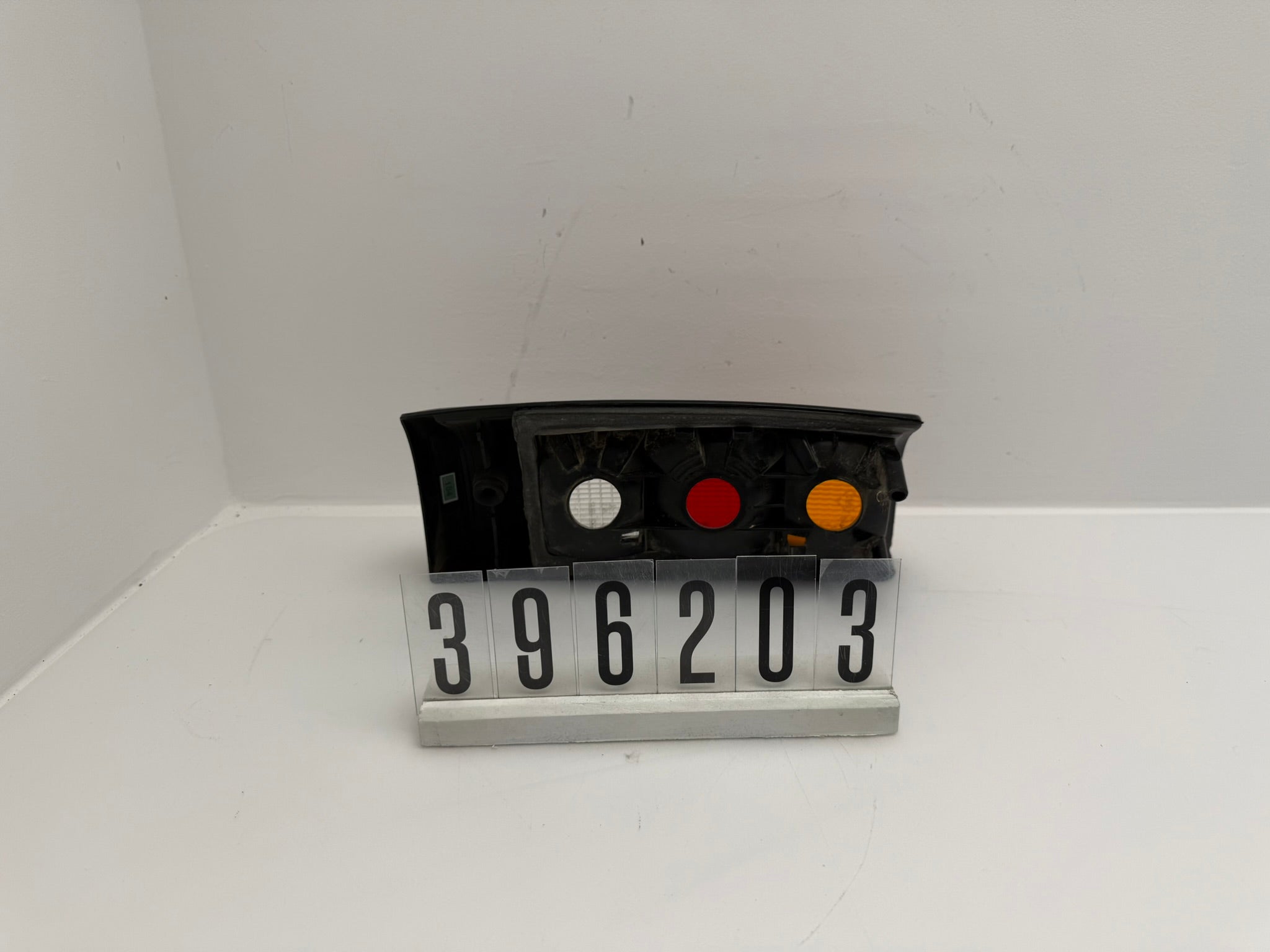396 082;396 2 02-03; 183-184 OPEL KADETT D Rückleuchte rechts