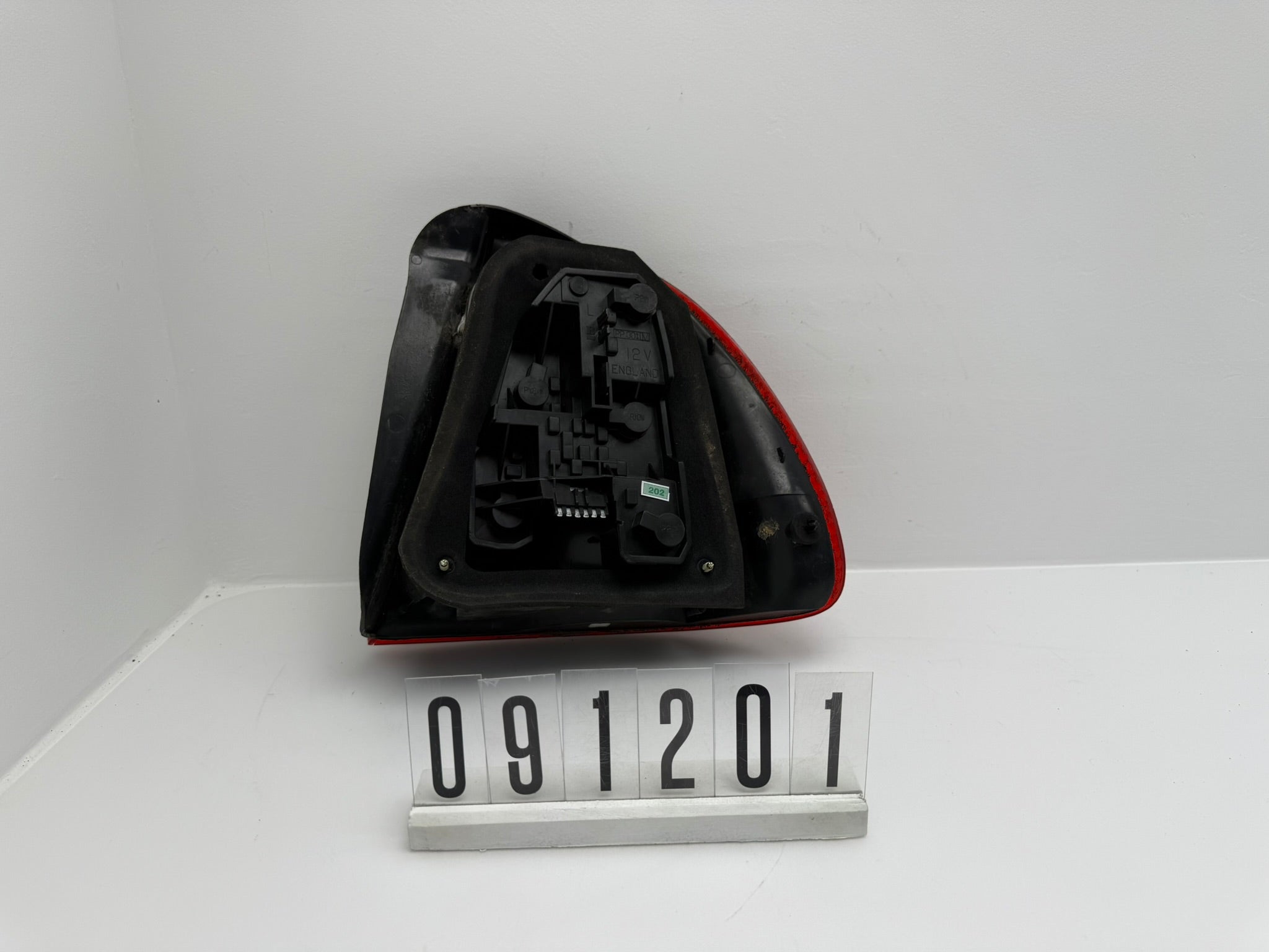 XFB101050; 091 2 01; 202 MG ROVER 45  Rückleuchte Links