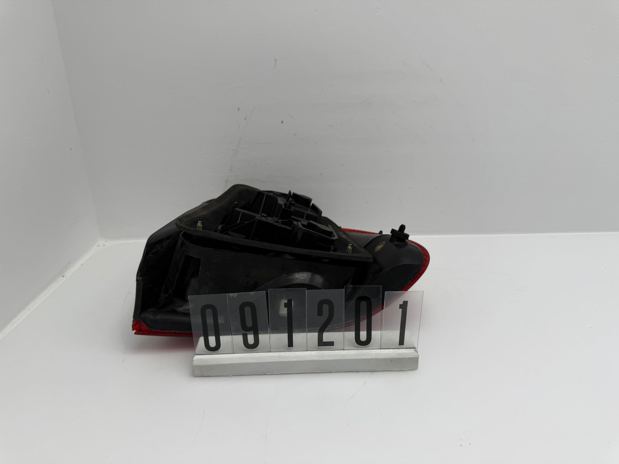 XFB101050; 091 2 01; 202 MG ROVER 45  Rückleuchte Links