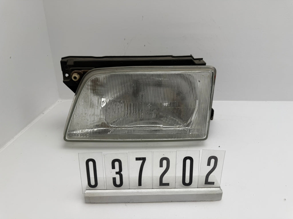 3.805.381 / 3.755.381; 038 2 01-02 / 037 2 01; 212-214 Opel Kadett E 09/84-08/91 H4 Scheinwerfer Links