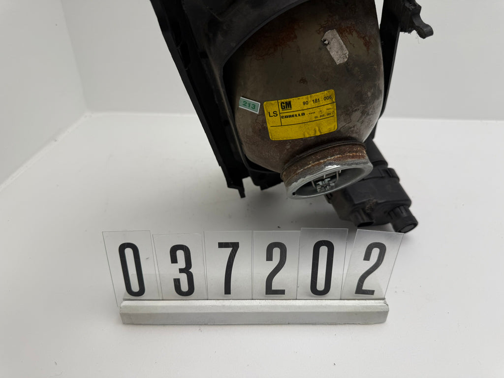 3.805.381 / 3.755.381; 038 2 01-02 / 037 2 01; 212-214 Opel Kadett E 09/84-08/91 H4 Scheinwerfer Links