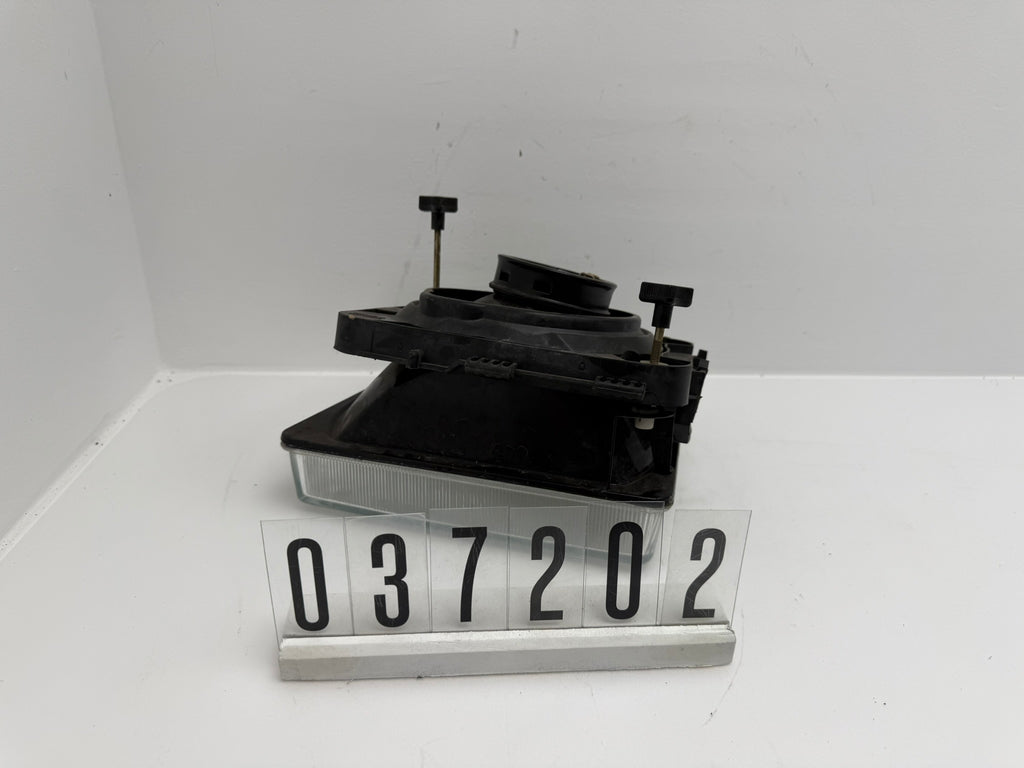 439875; 037 2 02; 215 OPEL CORSA A Scheinwerfer links