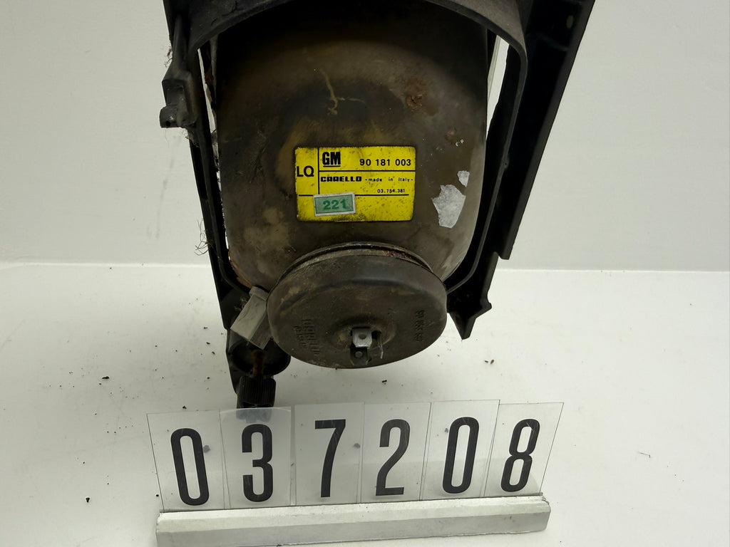 3.754.381; 037 2 05-08; 218-221 Opel Kadett E Scheinwerfer